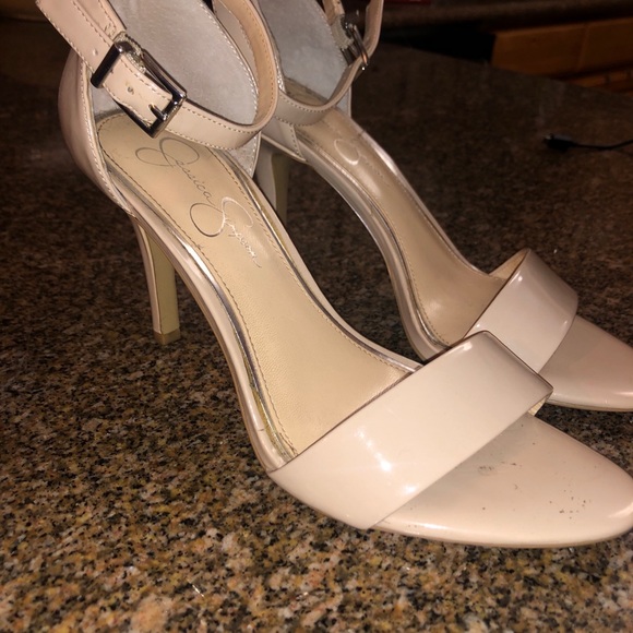 Cute open till four inch heels - Picture 3 of 3